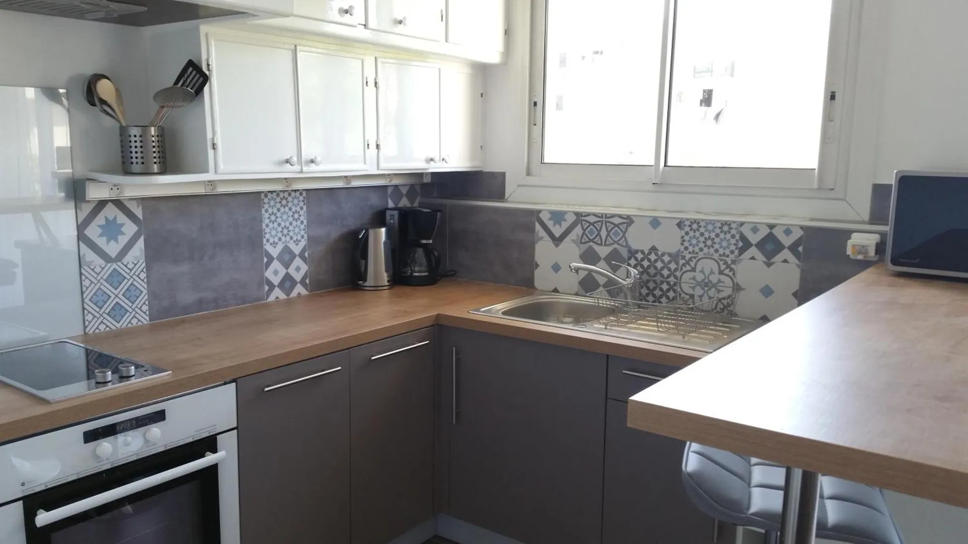 Appartement Proche Metro, Stade Velodrome, Palais Des Congres 마르세유 0*,  프랑스